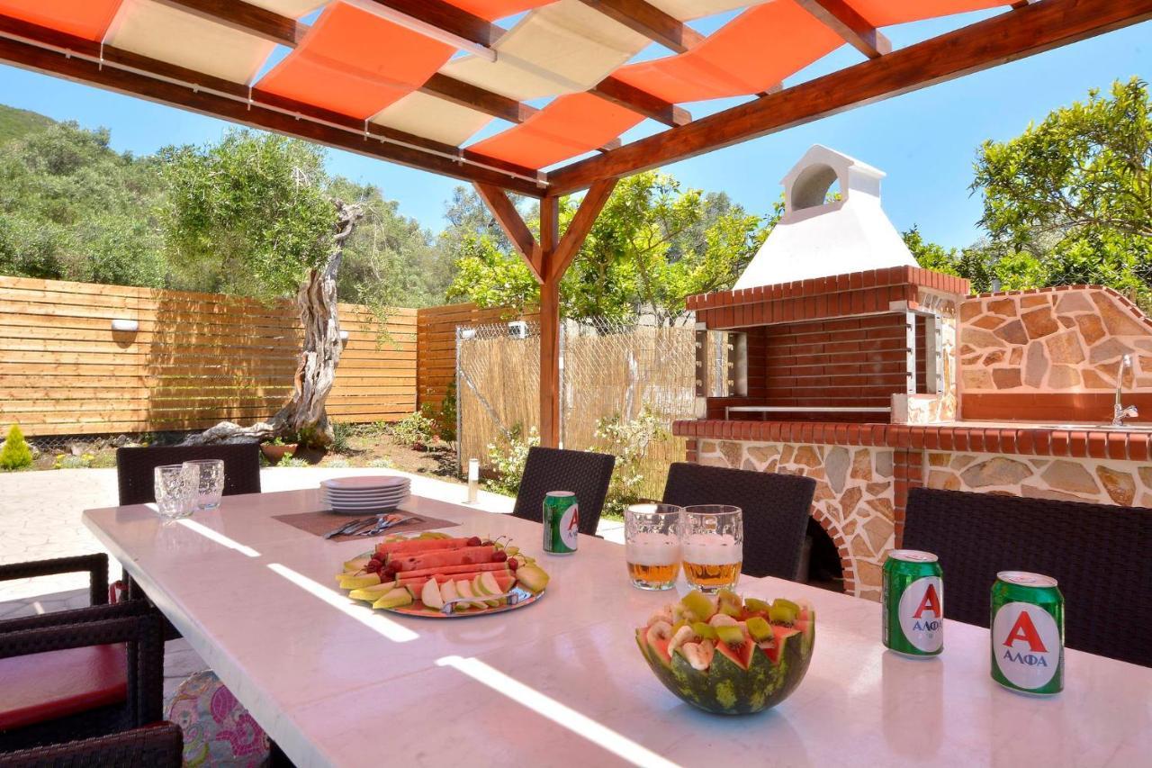 La Casa Del Sole Villa Halikounas Exteriör bild